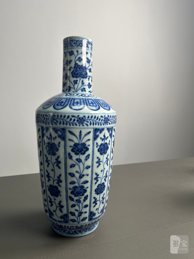 清乾隆  青花花卉纹棒槌瓶 - 图4